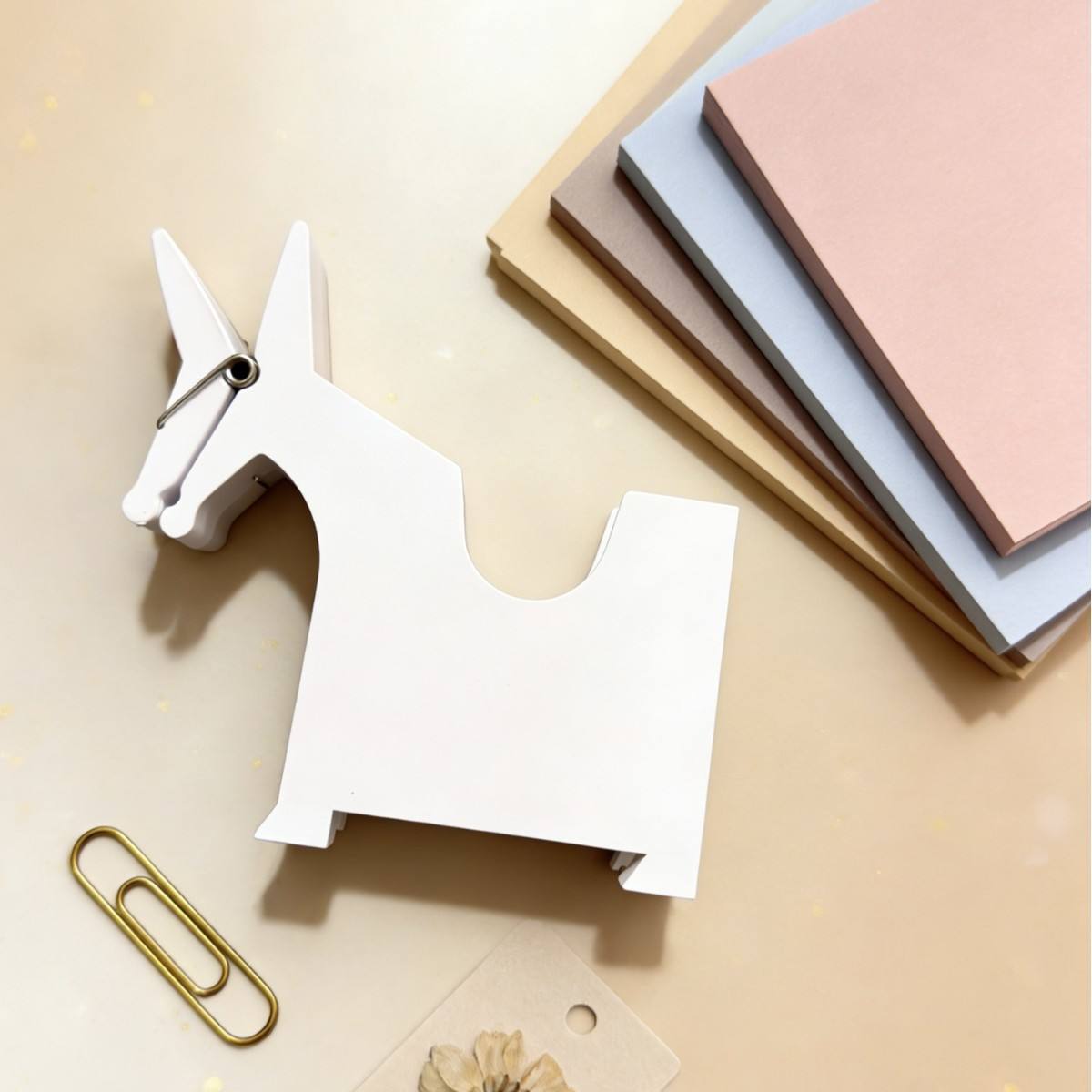 Mule-Shaped Desktop Memo & Pen Holder - Modern Office Desk Organizer with Card Slot