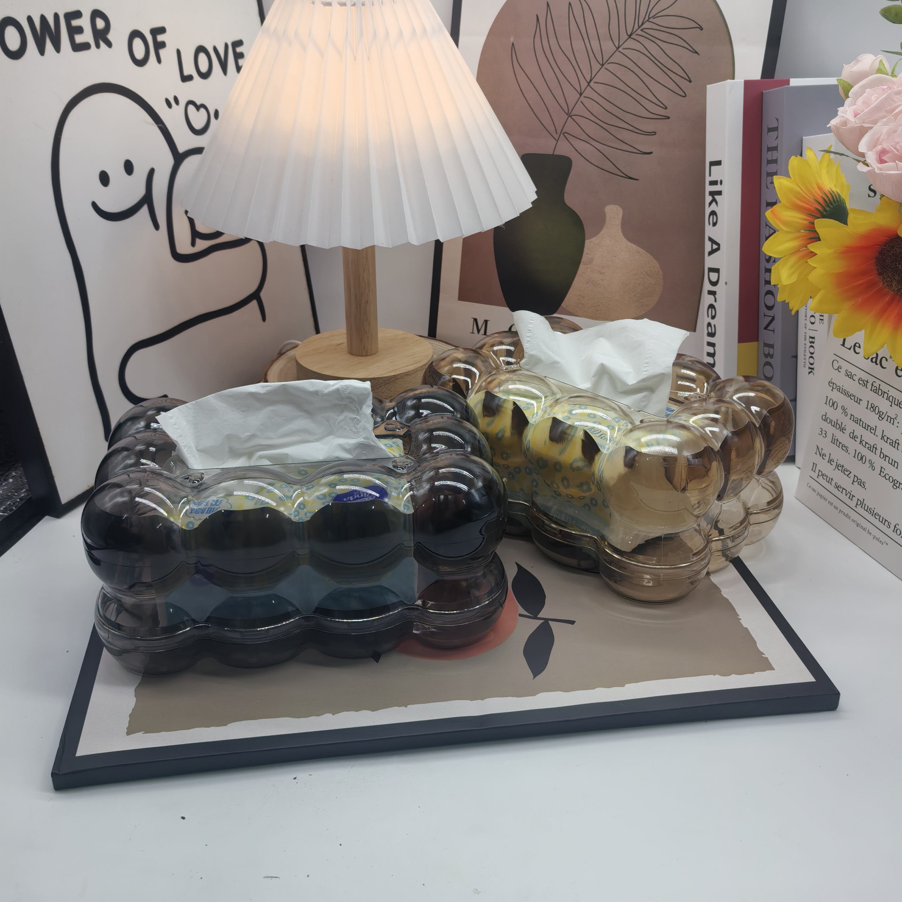 Transparent Plastic Tissue Box - Durable Classic Design for Home and Office